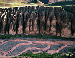 Киргизия, Алайский хребет, Нура